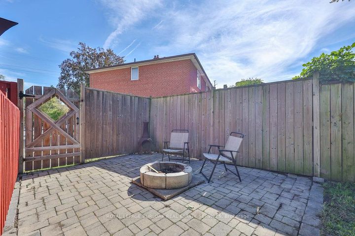 Photo 36 at 2295 Wiseman Court, Clarkson, Mississauga