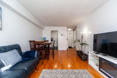 Photo 10 at 402 - 50 Lotherton Pathway, Glen Park, Toronto