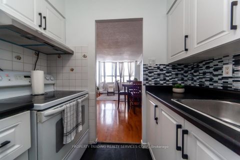 Photo 14 at 402 - 50 Lotherton Pathway, Glen Park, Toronto