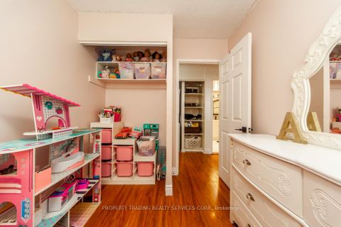 Photo 16 at 402 - 50 Lotherton Pathway, Glen Park, Toronto