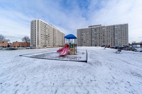 Photo 40 at 402 - 50 Lotherton Pathway, Glen Park, Toronto