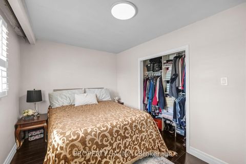 Photo 24 at 94 Bamford Crescent, Black Creek, Toronto