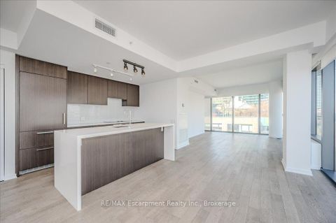 Photo 11 at 802 - 60 Colborne Street, Yonge Corridor, Toronto