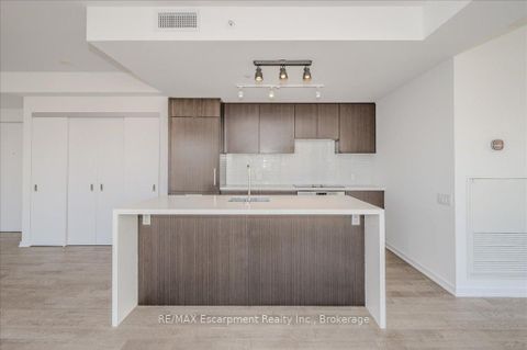Photo 14 at 802 - 60 Colborne Street, Yonge Corridor, Toronto