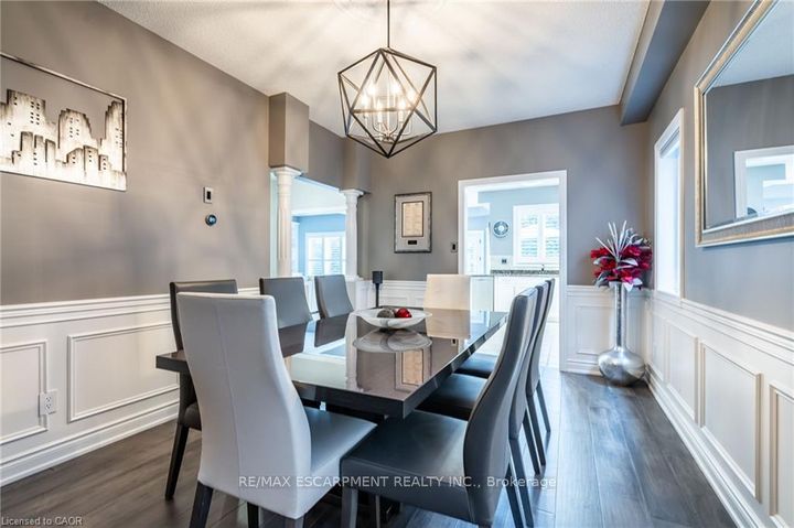 Photo 15 at 7 VOLTERRA Court, Waterdown, Hamilton