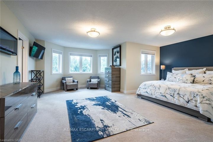 Photo 29 at 7 VOLTERRA Court, Waterdown, Hamilton