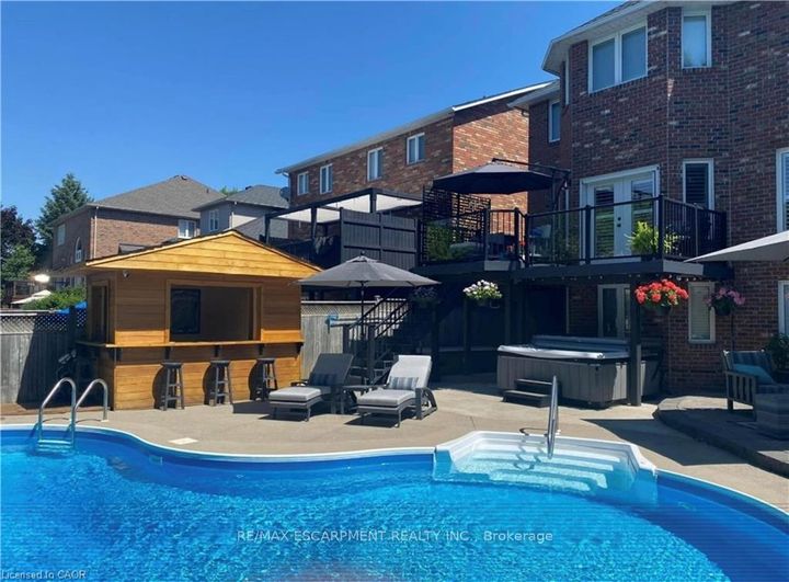 Photo 41 at 7 VOLTERRA Court, Waterdown, Hamilton