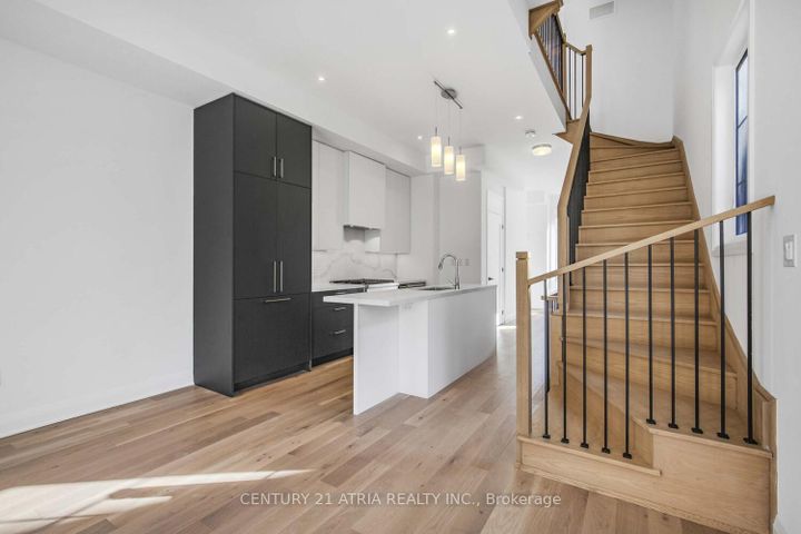 Photo 8 at 85 ALTON Crescent, Uplands, Vaughan