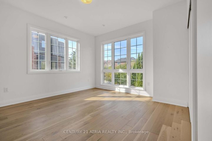 Photo 14 at 85 ALTON Crescent, Uplands, Vaughan