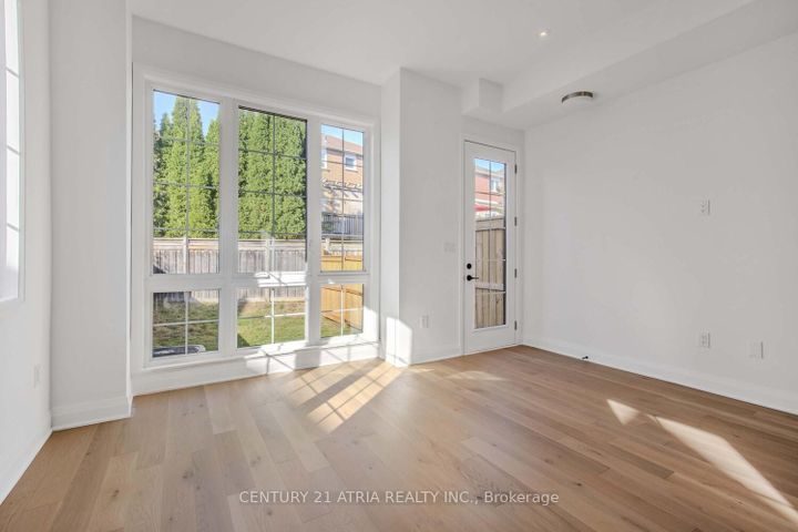 Photo 15 at 85 ALTON Crescent, Uplands, Vaughan