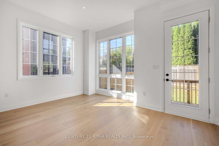 Photo 16 at 85 ALTON Crescent, Uplands, Vaughan