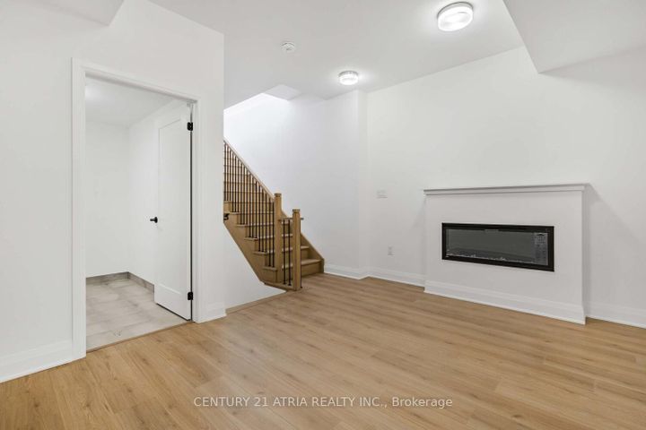 Photo 31 at 85 ALTON Crescent, Uplands, Vaughan