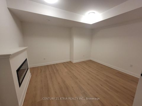 Photo 30 at 85 ALTON Crescent, Uplands, Vaughan