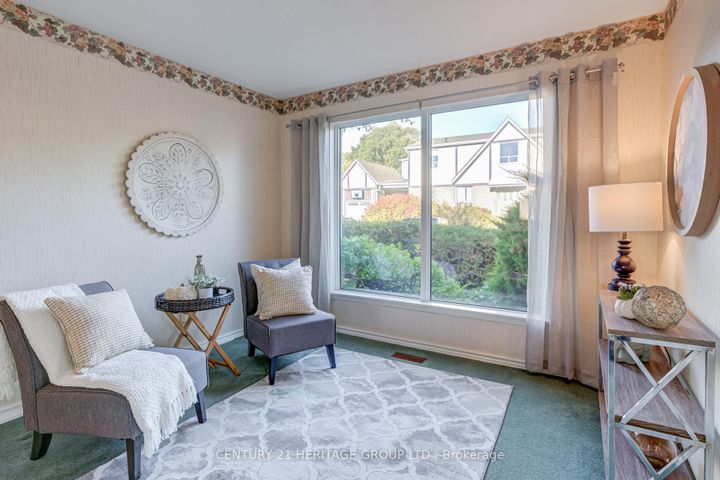 Photo 6 at 729 Beman Drive, Leslie Valley, Newmarket