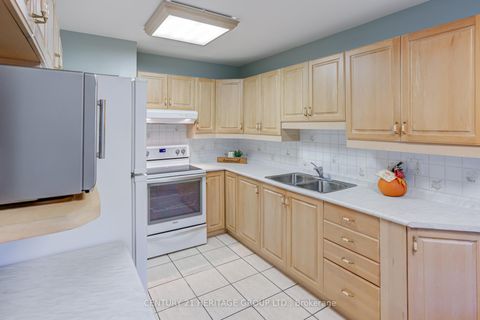 Photo 9 at 729 Beman Drive, Leslie Valley, Newmarket