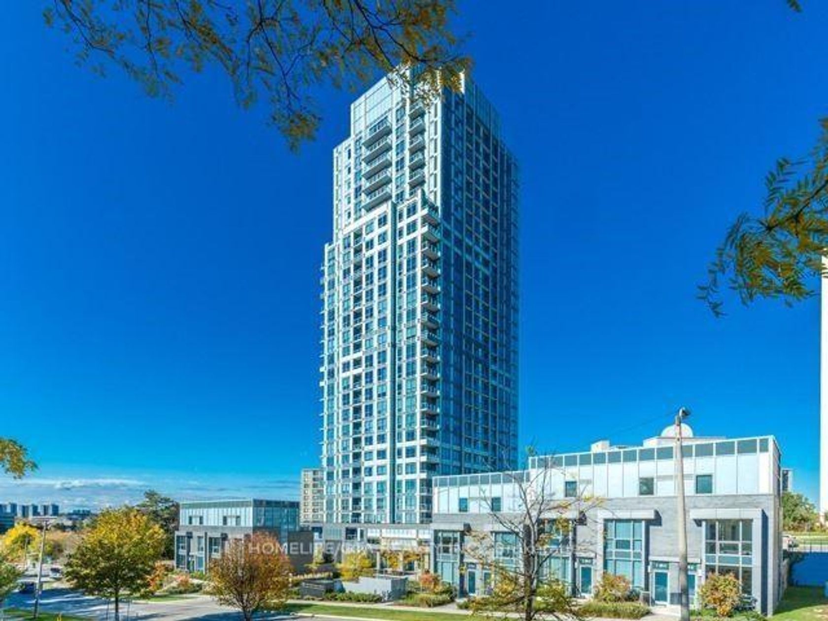 2306 - 18 Graydon Hall Drive, Donalda, Toronto 