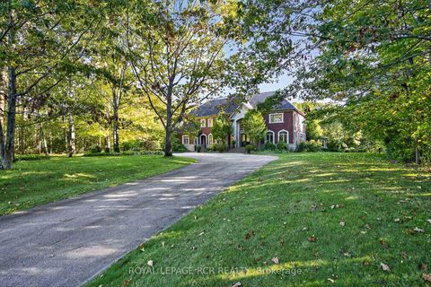 Photo 2 at 7 Deer Run, Rural Uxbridge, Uxbridge