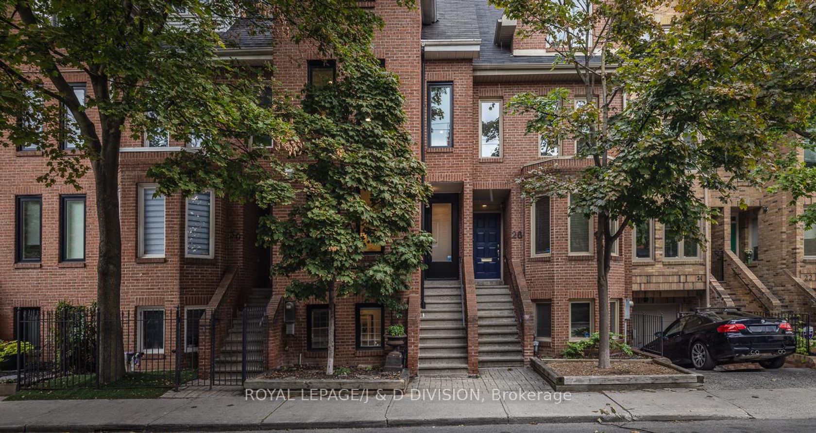 28 Alcorn Avenue, St. Clair, Toronto 2