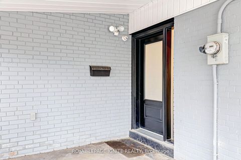 Photo 1 at 47 Deerfield Road, Bendale, Toronto