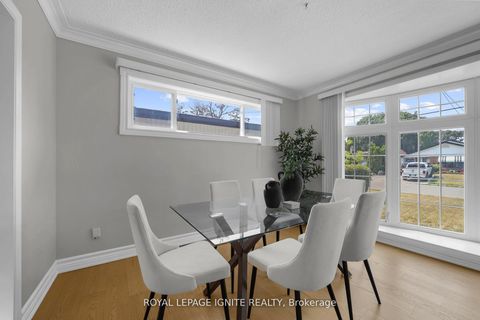 Photo 9 at 47 Deerfield Road, Bendale, Toronto