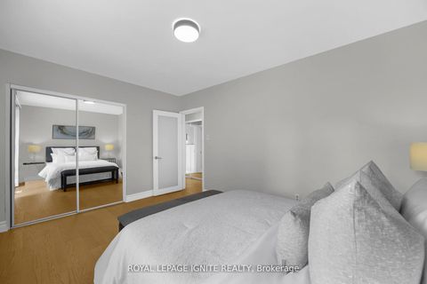 Photo 19 at 47 Deerfield Road, Bendale, Toronto