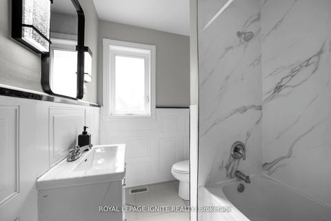 Photo 25 at 47 Deerfield Road, Bendale, Toronto