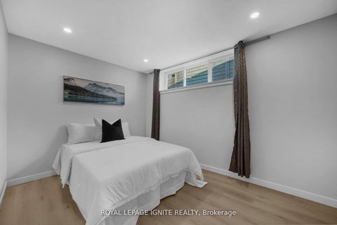Photo 32 at 47 Deerfield Road, Bendale, Toronto