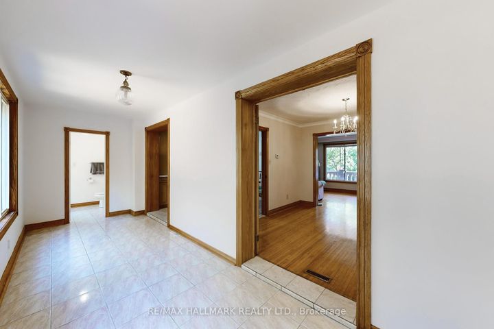 Photo 11 at 38 Courton Drive, Maryvale, Toronto