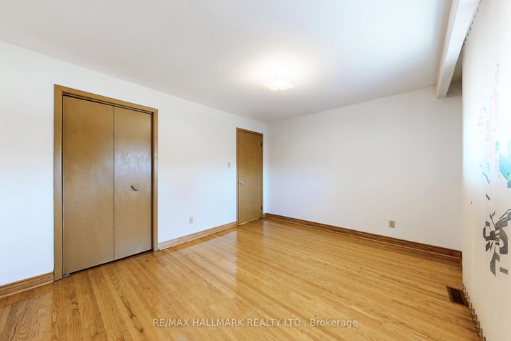 Photo 20 at 38 Courton Drive, Maryvale, Toronto