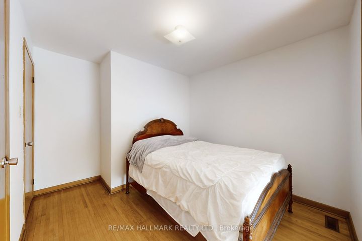 Photo 21 at 38 Courton Drive, Maryvale, Toronto