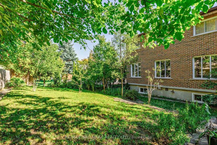 Photo 39 at 38 Courton Drive, Maryvale, Toronto