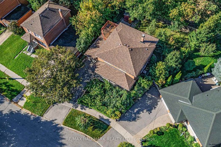 Photo 43 at 38 Courton Drive, Maryvale, Toronto