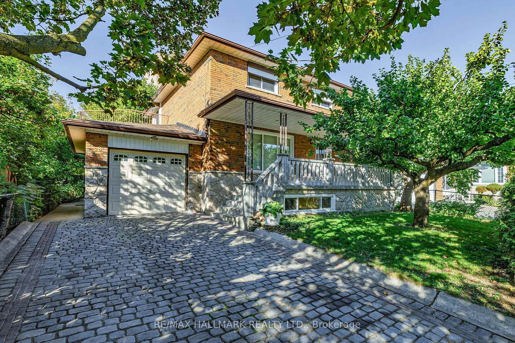38 Courton Drive, Maryvale, Toronto 2