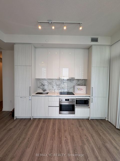 Photo 5 at 4315 - 195 Commerce Street, Vaughan Corporate Centre, Vaughan Photo 5 at 4315 - 195 Commerce Street, Vaughan Corporate Centre, Vaughan