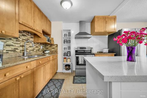 Photo 4 at 14 - 33 Four Winds Drive, York University Heights, Toronto