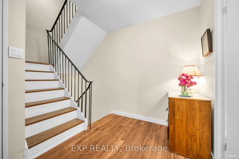 Photo 11 at 14 - 33 Four Winds Drive, York University Heights, Toronto