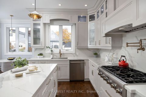 Photo 12 at 88 Yardley Avenue, Parkview, Toronto