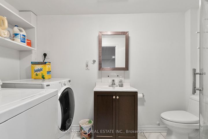 Photo 21 at 5948 Featherhead Crescent, Meadowvale, Mississauga