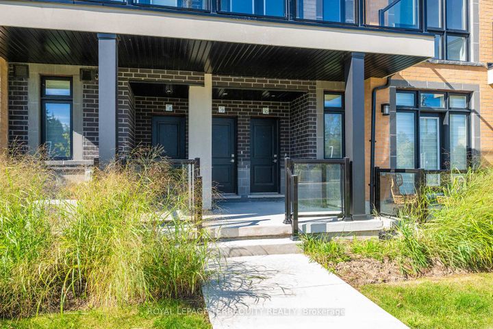 Photo 3 at 9 - 12860 Yonge Street, Oak Ridges, Richmond Hill