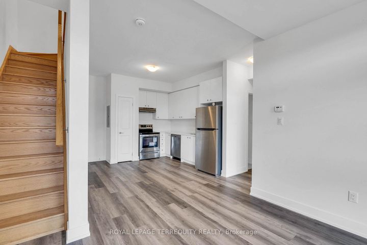 Photo 9 at 9 - 12860 Yonge Street, Oak Ridges, Richmond Hill