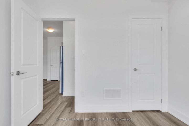 Photo 13 at 9 - 12860 Yonge Street, Oak Ridges, Richmond Hill