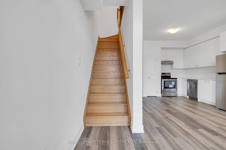 Photo 15 at 9 - 12860 Yonge Street, Oak Ridges, Richmond Hill