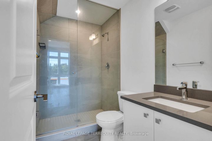 Photo 20 at 9 - 12860 Yonge Street, Oak Ridges, Richmond Hill