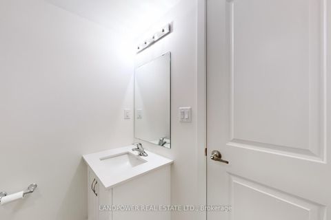 Photo 14 at 3305 - 60 Elizabeth Street S, Mill Pond, Richmond Hill