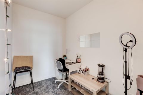 Photo 12 at 2406 - 25 Richmond Street E, Yonge Corridor, Toronto Photo 12 at 2406 - 25 Richmond Street E, Yonge Corridor, Toronto