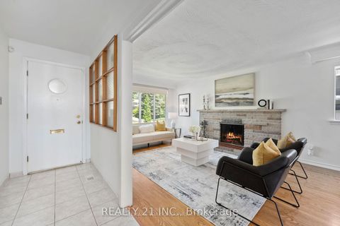 Photo 3 at 51 Sloley Road, Cliffcrest, Toronto
