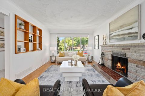 Photo 5 at 51 Sloley Road, Cliffcrest, Toronto