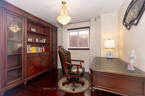 Photo 15 at 4 Pine Bough Manor, Devonsleigh, Richmond Hill Photo 15 at 4 Pine Bough Manor, Devonsleigh, Richmond Hill