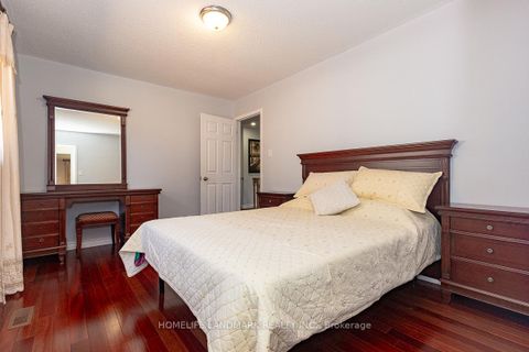 Photo 31 at 4 Pine Bough Manor, Devonsleigh, Richmond Hill Photo 31 at 4 Pine Bough Manor, Devonsleigh, Richmond Hill