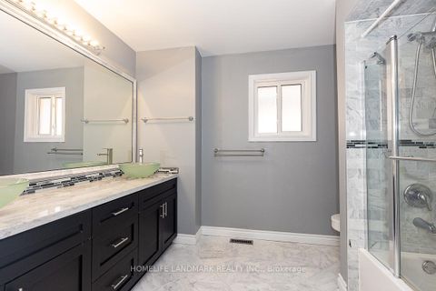 Photo 36 at 4 Pine Bough Manor, Devonsleigh, Richmond Hill